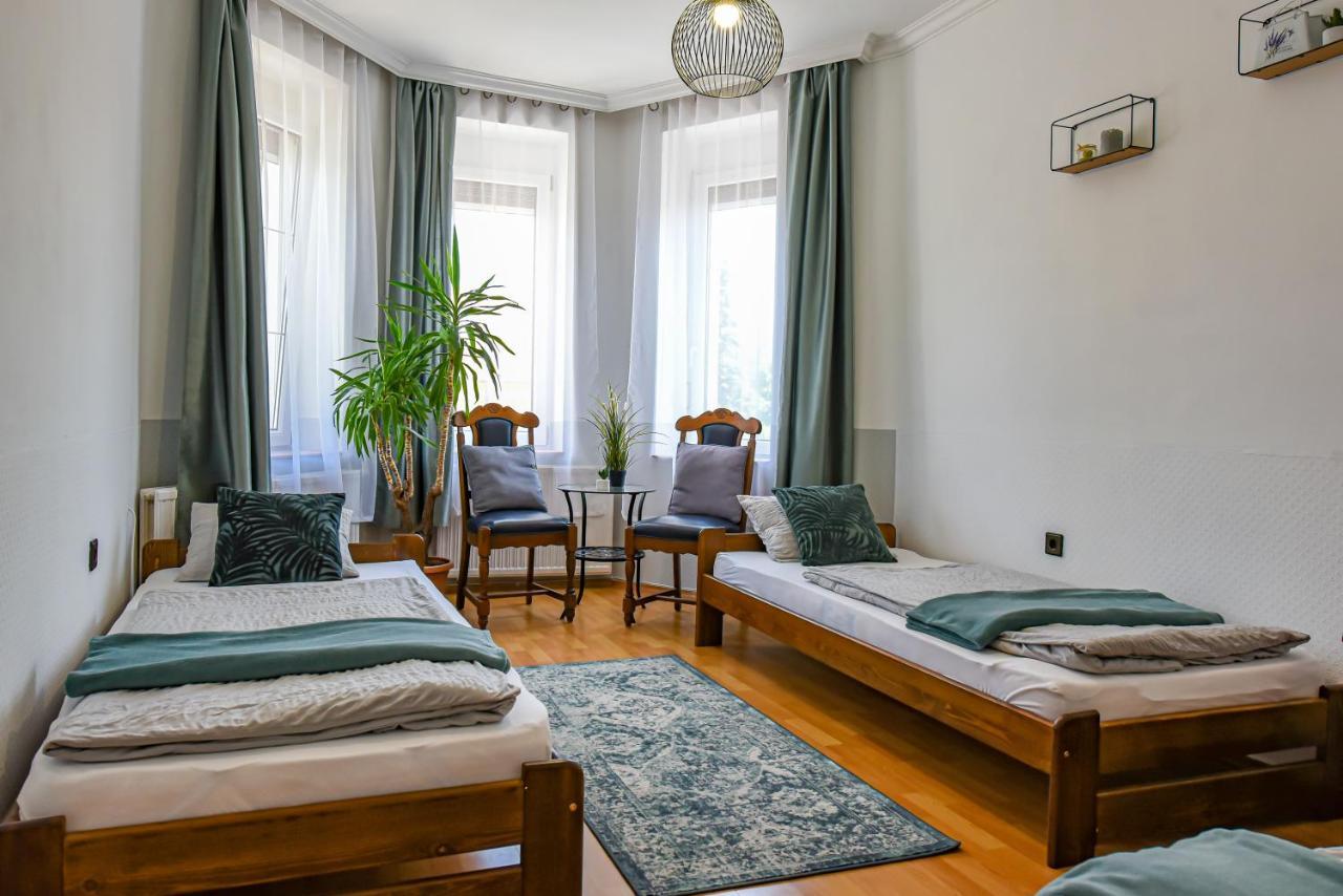 Hajduhegy Vendeghaz Apartment Eger Exterior photo