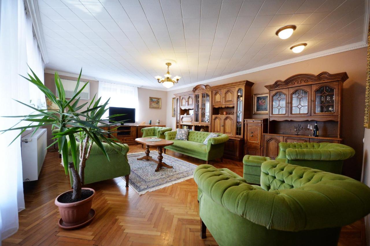 Hajduhegy Vendeghaz Apartment Eger Exterior photo