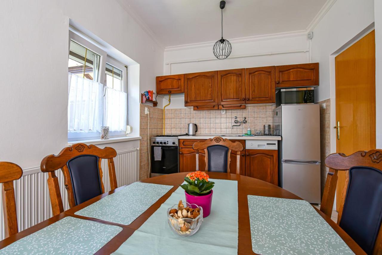 Hajduhegy Vendeghaz Apartment Eger Exterior photo